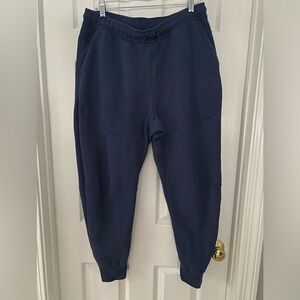 Nike Tech Fleece Joggers - Men’s L